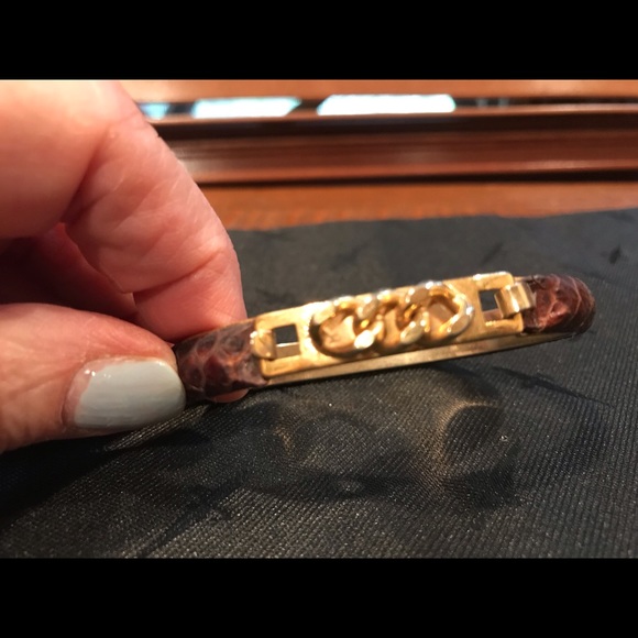 —————SOLD————————VINTAGE BRACELET LEATHER GOLD TONED. - Picture 2 of 7
